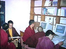 Monks and nuns learn about computers